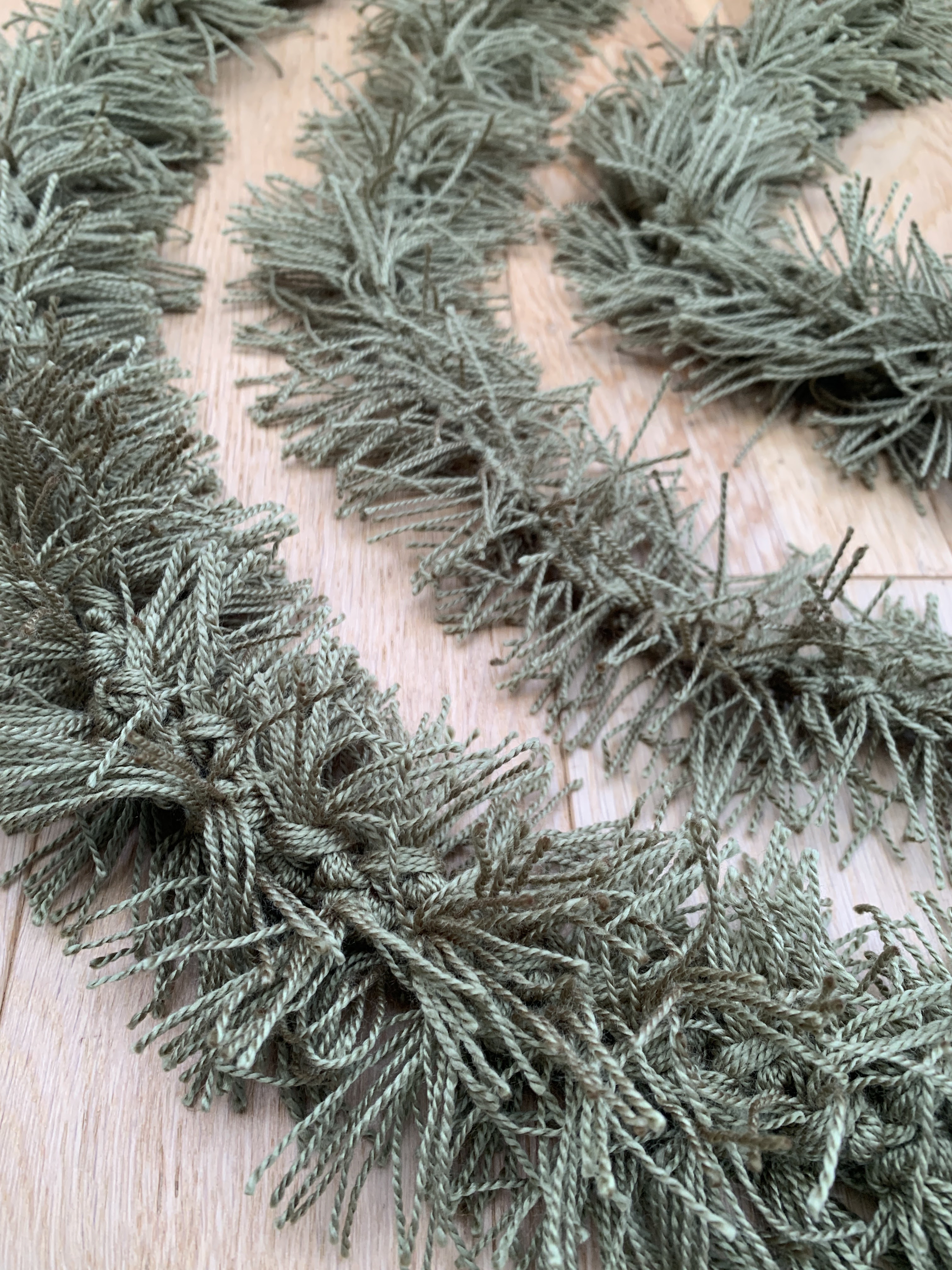 Craft me Happy!: How to Knit Tinsel - or a Featherless Boa